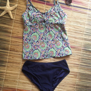 Lands End Paisley Women's Beach Living tankini set